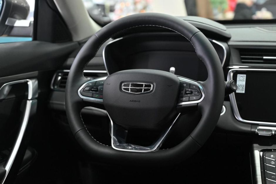 Geely Atlas Pro Comfort 1.5 АКПП, 2024 фото 5