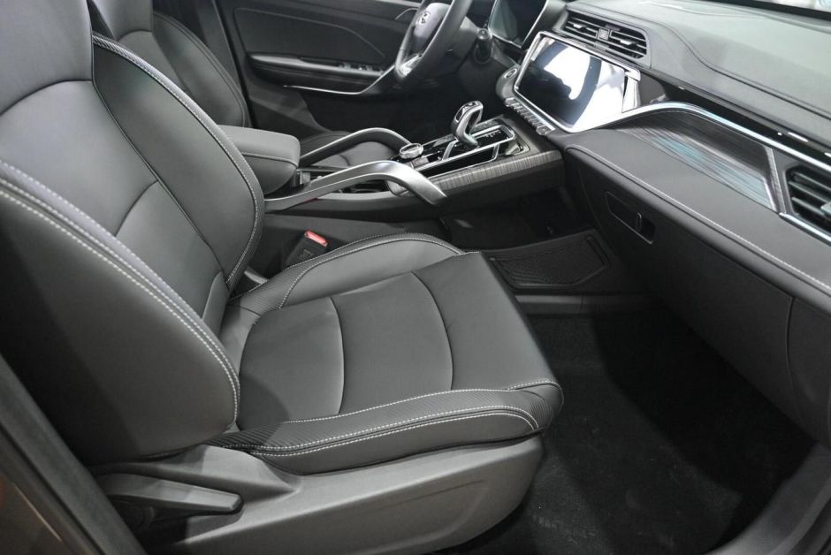 Geely Atlas Pro Comfort 1.5 АКПП, 2024 фото 11