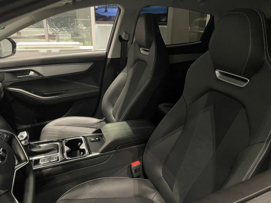 Москвич 6 Бизнес 1.5 CVT фото 6