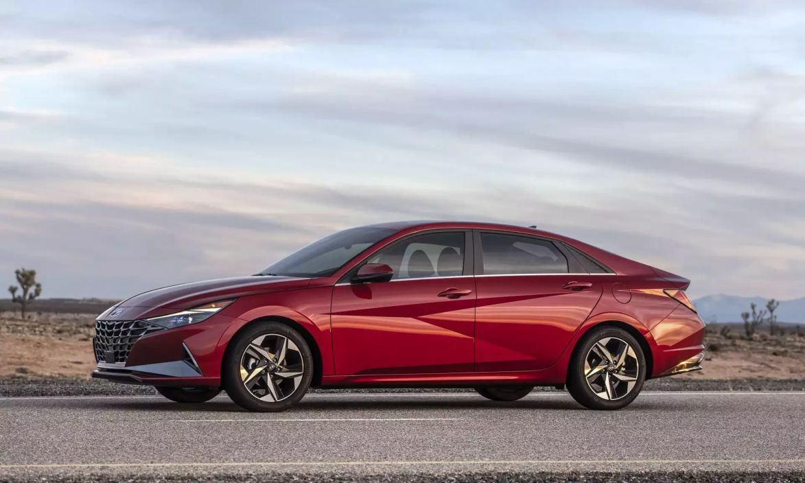 Hyundai Elantra Стиль / Style 1.6 АКПП фото 9