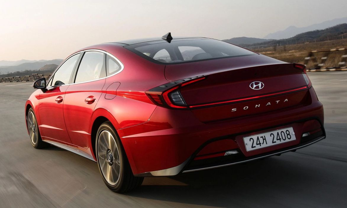Hyundai Sonata Стиль / Style 2.0 АКПП фото 3
