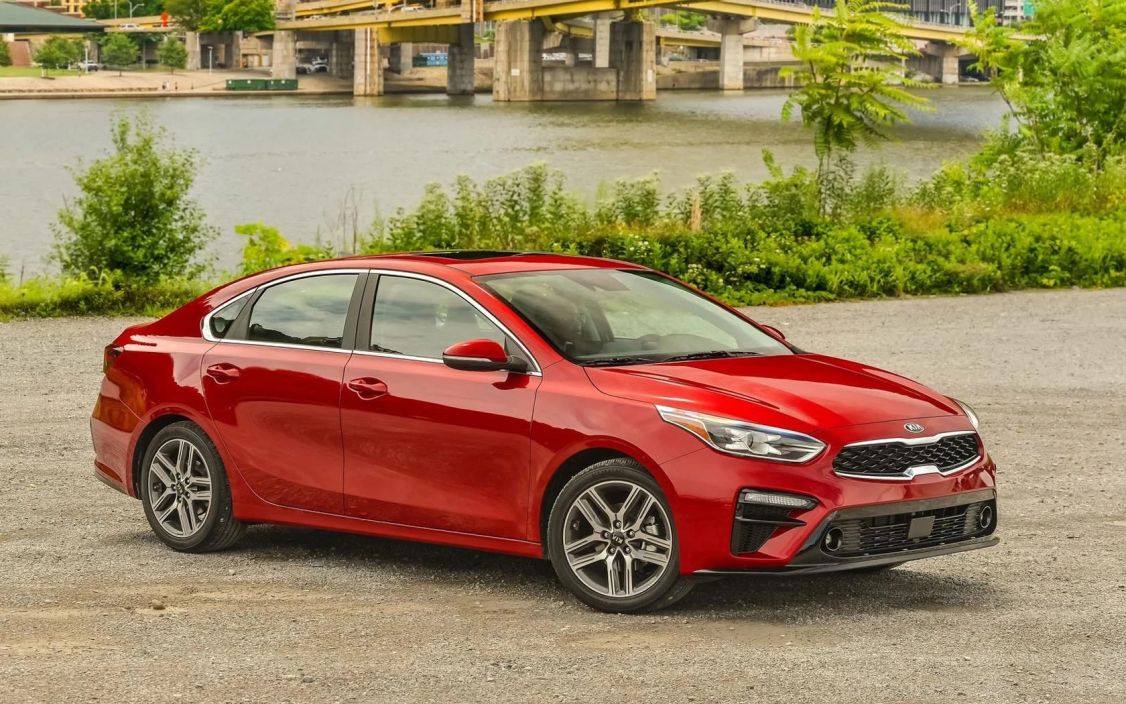 Kia Cerato KIA, Люкс / Luxe 2.0 АКПП фото 2