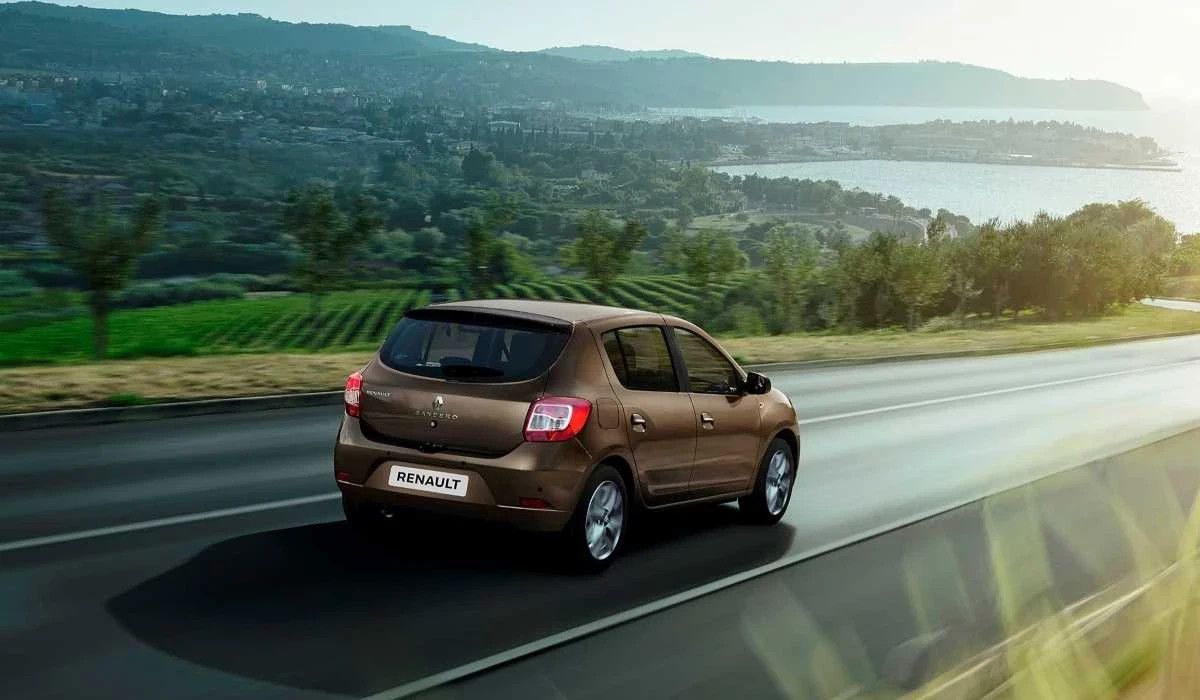Renault Sandero Лайф / Life 1.6 МКПП фото 3