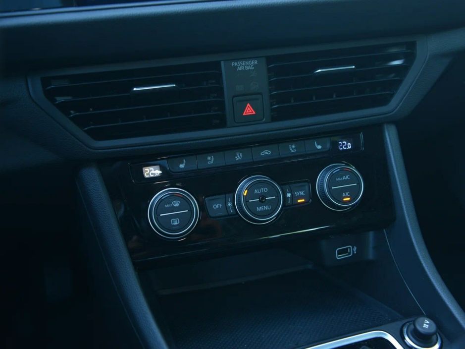 Volkswagen Jetta Respect АКПП фото 6