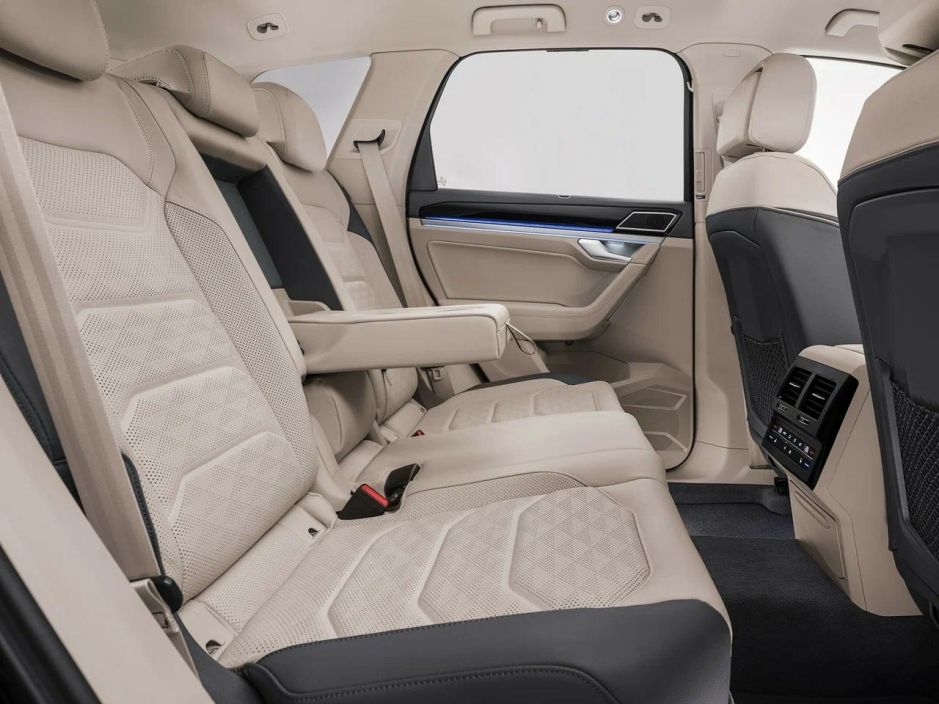Volkswagen Touareg Business Elegance АКПП фото 5