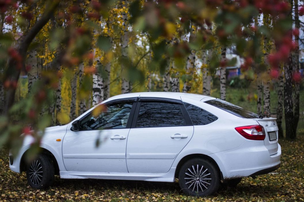 Lada Granta Sportline Комфорт  1.6 МКПП фото 1