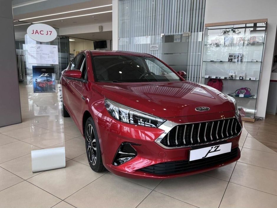 JAC J7 Luxury 1.5 CVT, 2024 фото 2