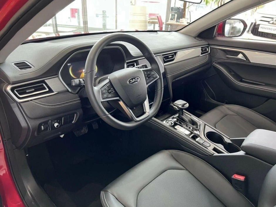 JAC J7 Luxury 1.5 CVT, 2024 фото 5
