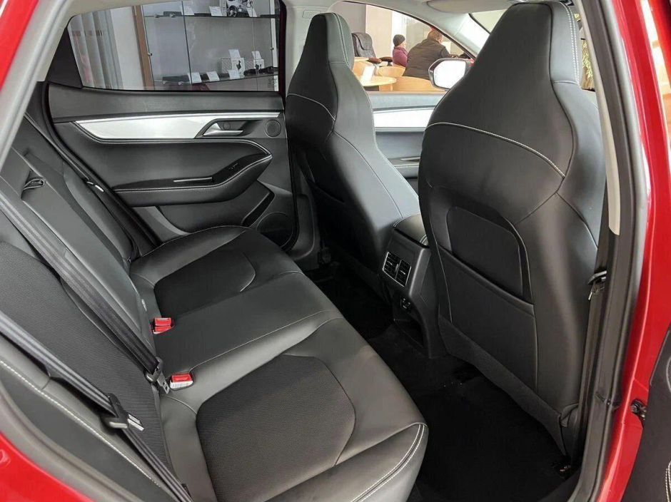 JAC J7 Luxury 1.5 CVT, 2024 фото 11