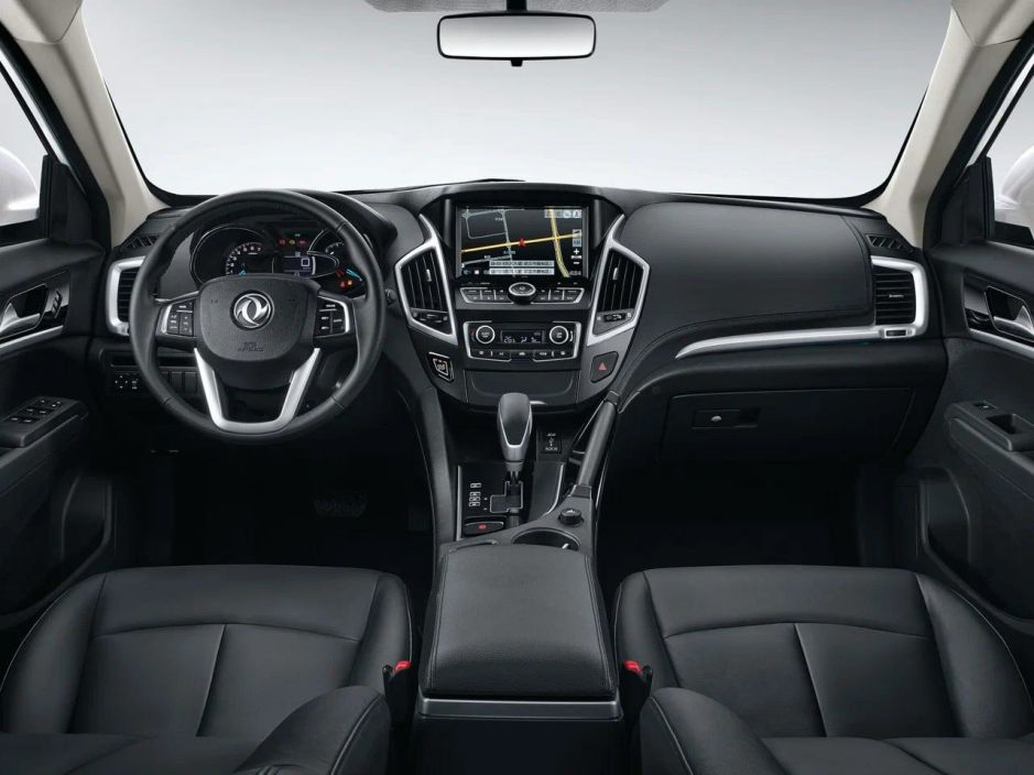 DongFeng AX7 Dongfeng, Престиж / Prestige 2.0 АКПП фото 2