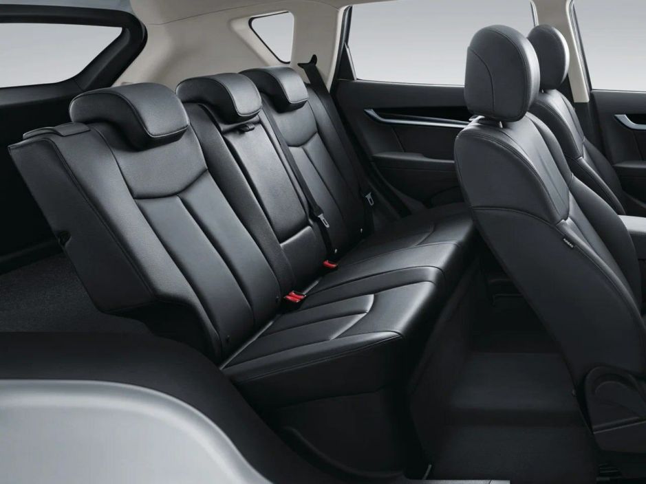 DongFeng AX7 Dongfeng, Престиж / Prestige 2.0 АКПП фото 3