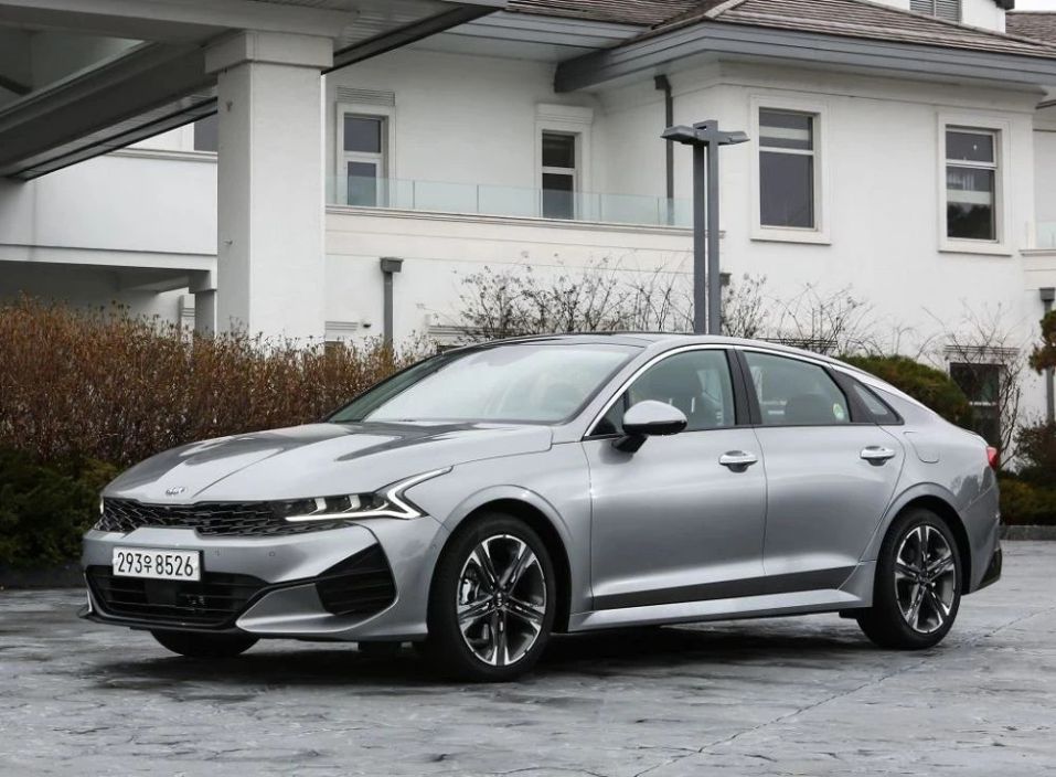 Kia K5 KIA, GT Line+ Red 2.0 АКПП фото 2