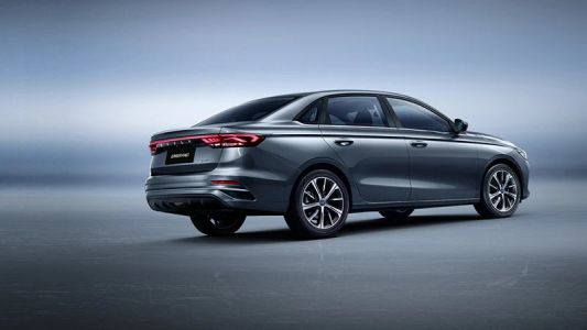 Geely Emgrand Комфорт / Comfort 1.5 АМТ превью 4