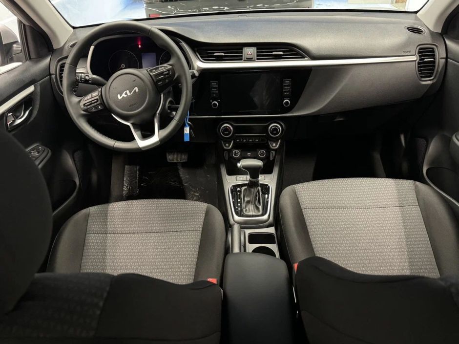 Solaris KRX Prestige 1.6 АКПП фото 6