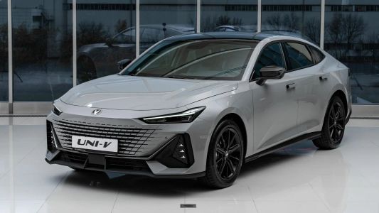 Changan UNI-V Люкс 1.5 DCT превью 7