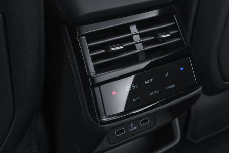 Geely Monjaro Люкс / Luxury 2.0 АКПП превью 6
