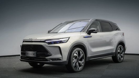 Baic X7 BAIC Икс 7 (), Комфорт / Comfort 1.5 АМТ превью 2