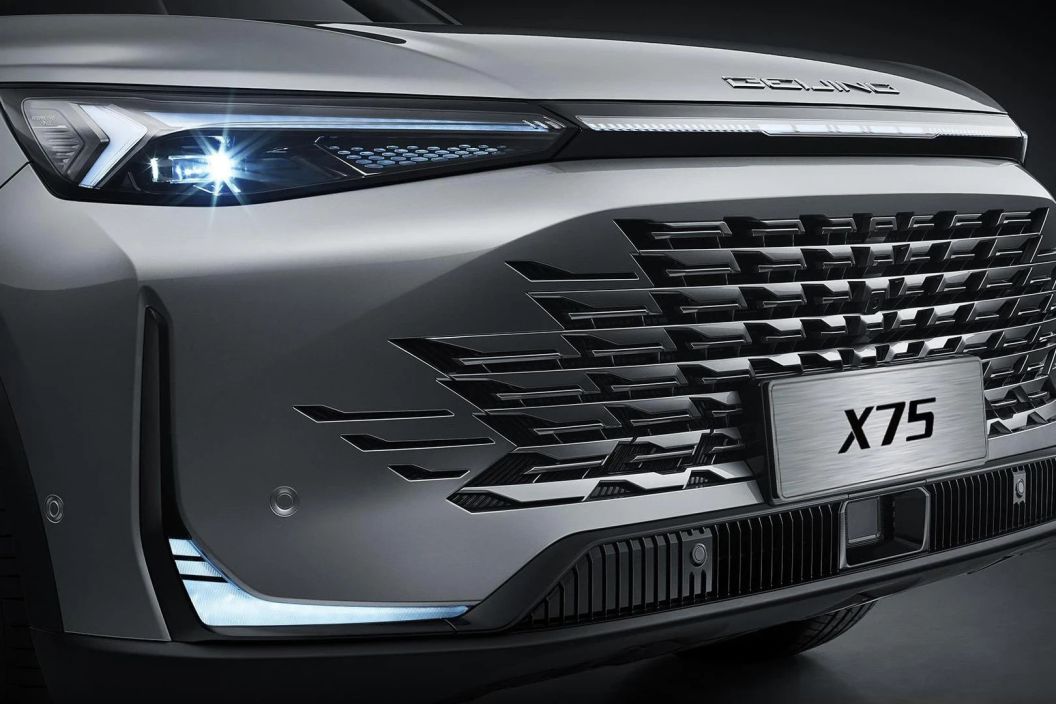 Baic X75 BAIC Икс 75 (), Люкс Про / Luxury Pro 1.5 АКПП фото 4