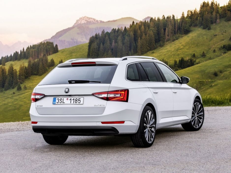 Skoda Superb Combi Лорин & Клемент / Laurin & Klement АКПП фото 11