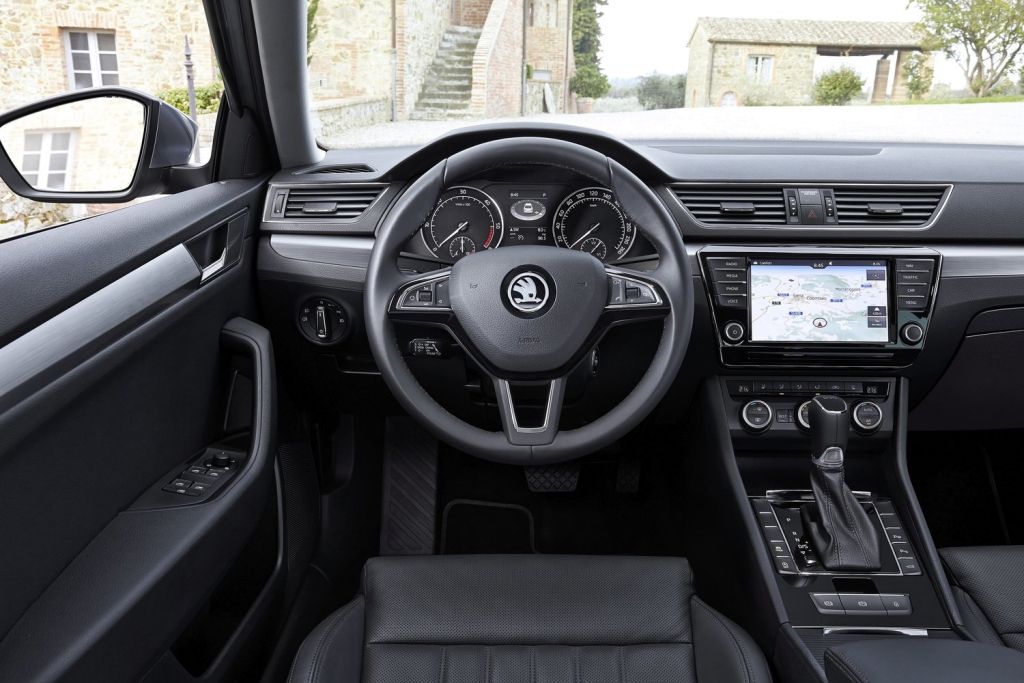 Skoda Superb Combi Амбиции / Ambition АКПП фото 2