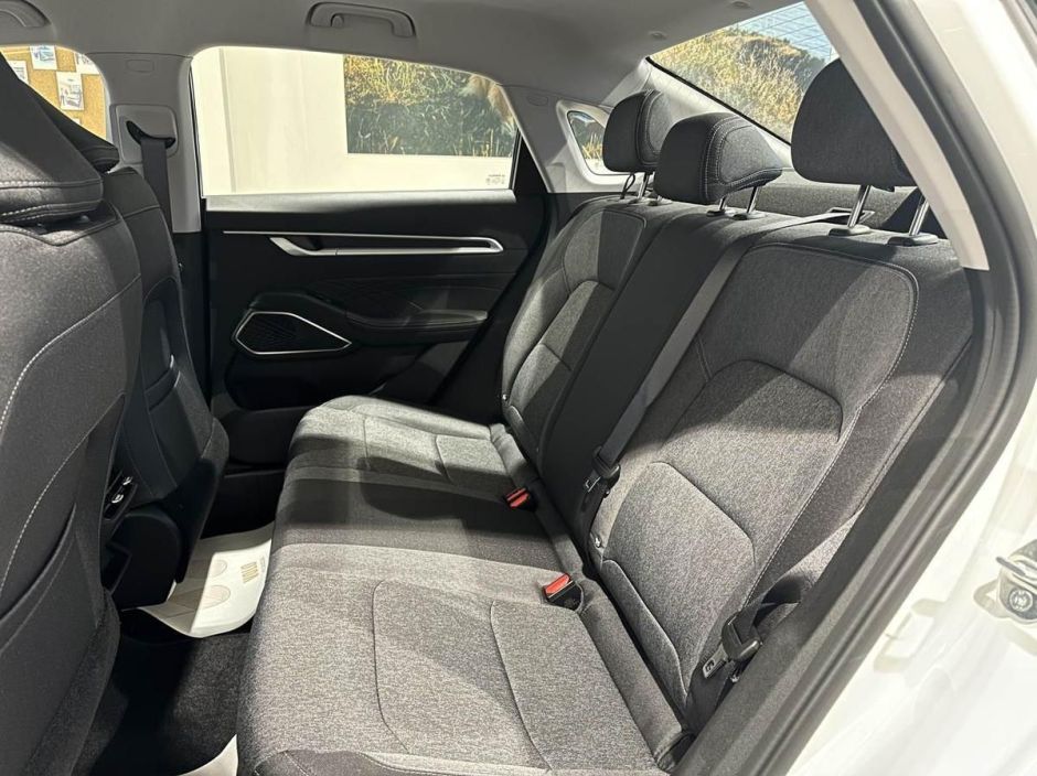 Geely Emgrand Comfort 1.5 АКПП фото 8