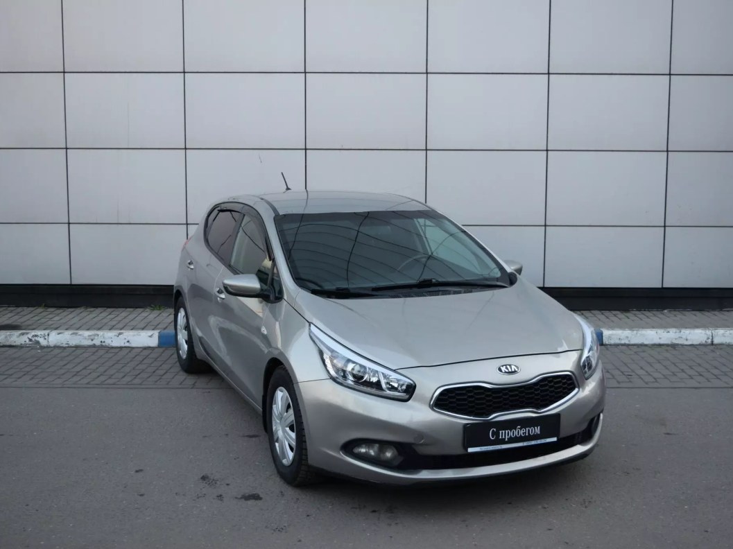 Kia Ceed Luxe 1.6 АКПП фото 1