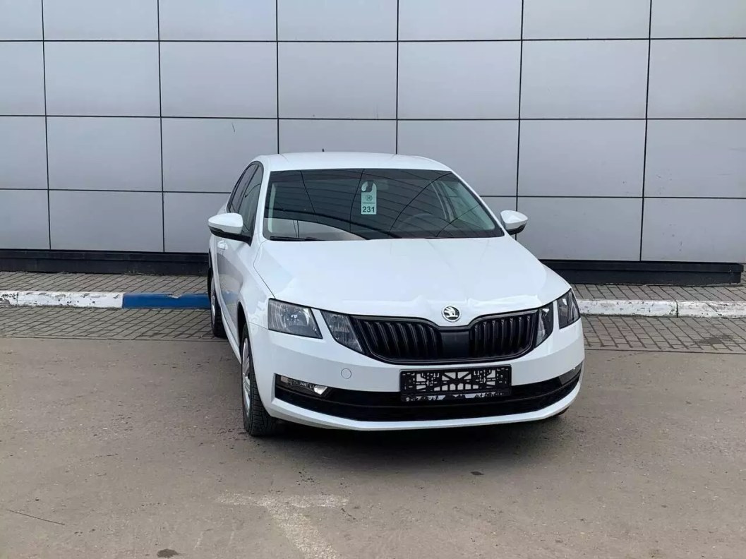 Skoda Octavia 1.6 АКПП фото 1