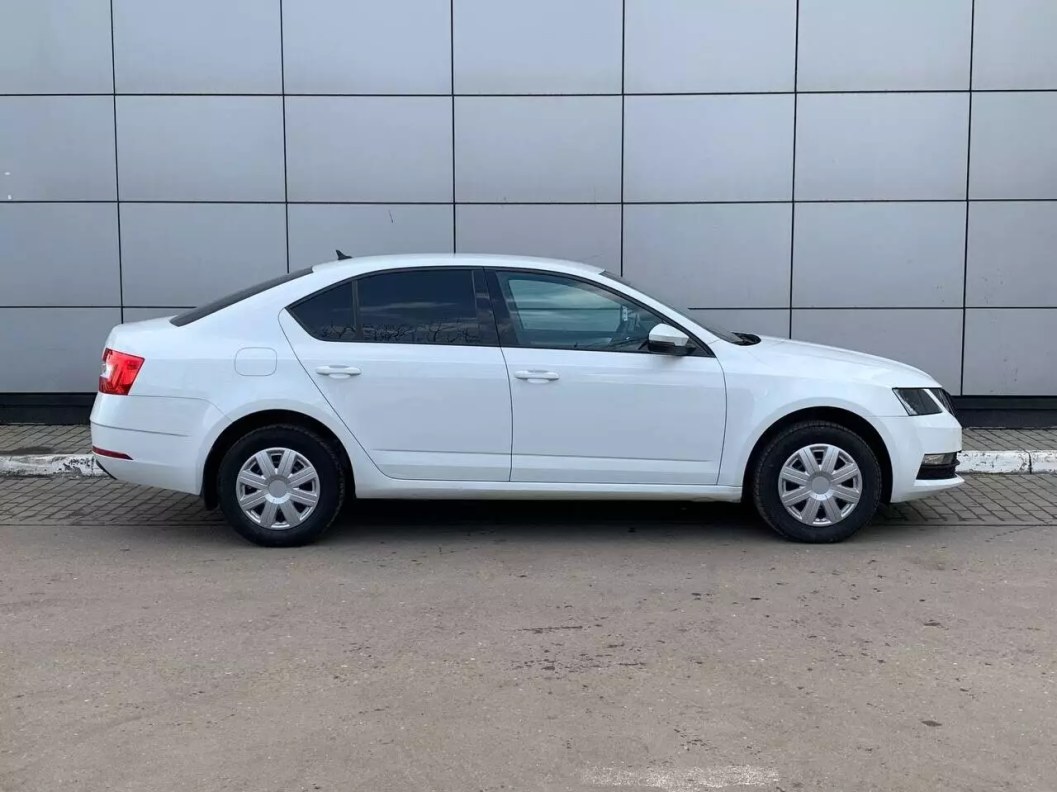Skoda Octavia 1.6 АКПП фото 4