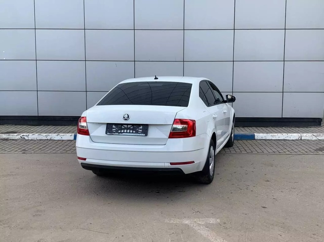 Skoda Octavia 1.6 АКПП фото 6