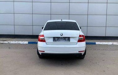 Skoda Octavia 1.6 АКПП превью 7