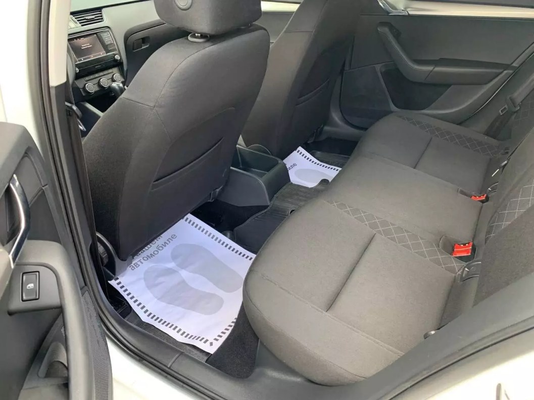 Skoda Octavia 1.6 АКПП фото 11