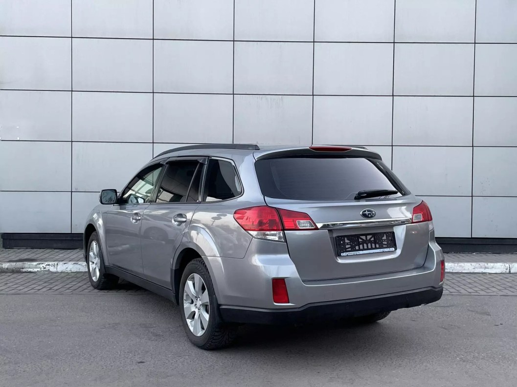 Subaru Outback BA 2.5  фото 6