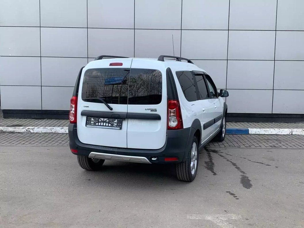 ВАЗ (Lada) Largus RS045-52-XL1 Luxe Glonass 1.6 МКПП фото 6