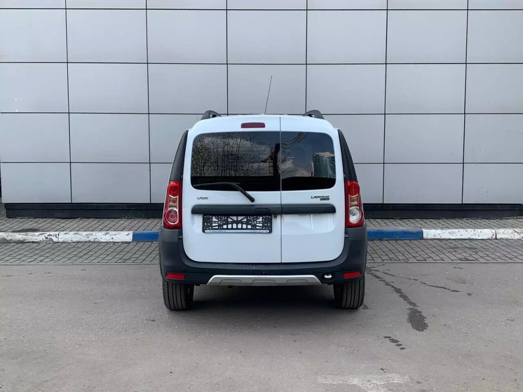 ВАЗ (Lada) Largus RS045-52-XL1 Luxe Glonass 1.6 МКПП фото 7