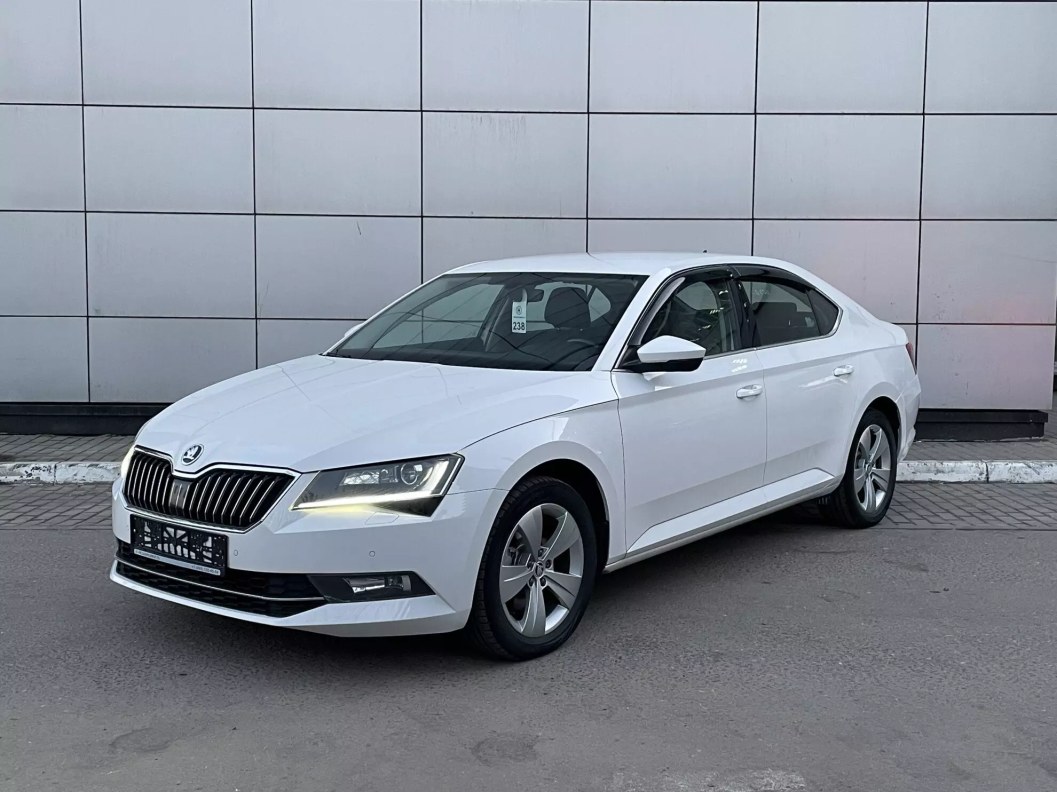 Skoda Superb Style 1.4 DSG фото 2