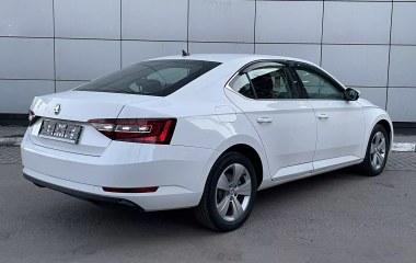 Skoda Superb Style 1.4 DSG превью 3