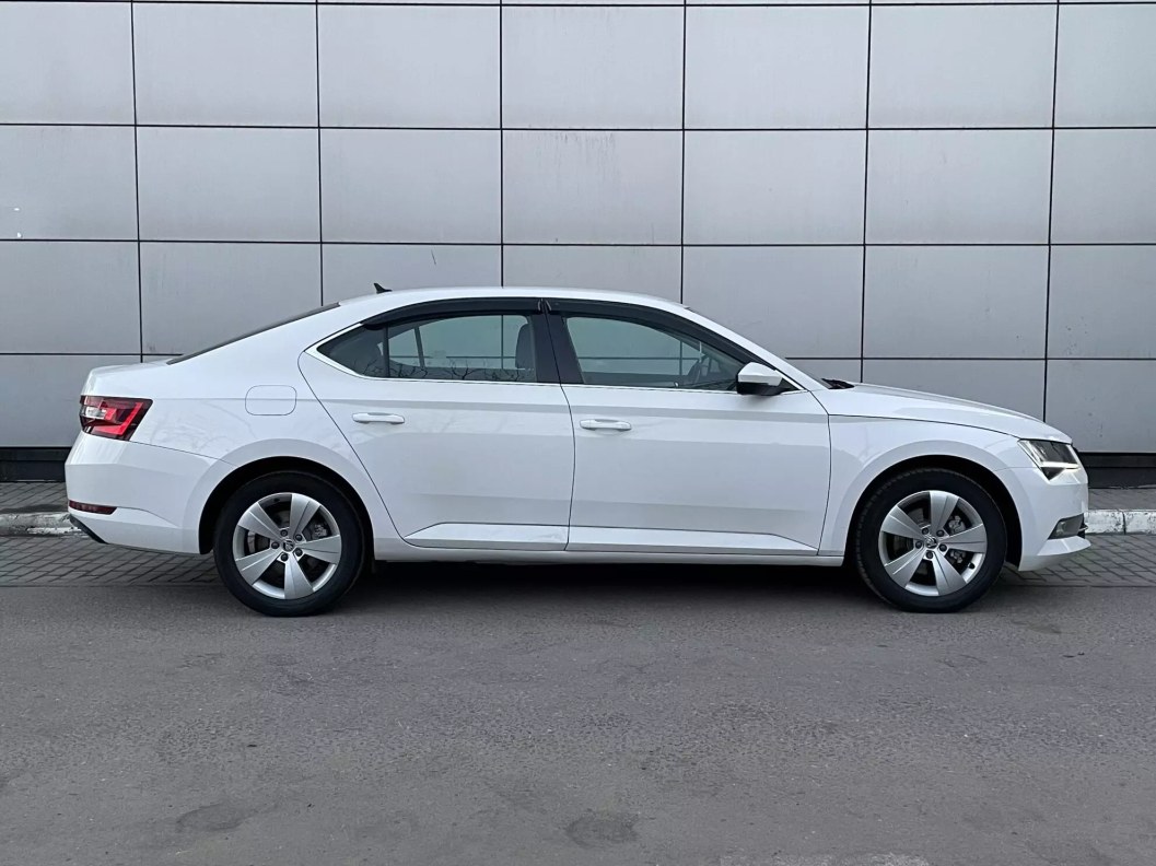 Skoda Superb Style 1.4 DSG фото 4