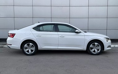 Skoda Superb Style 1.4 DSG превью 4
