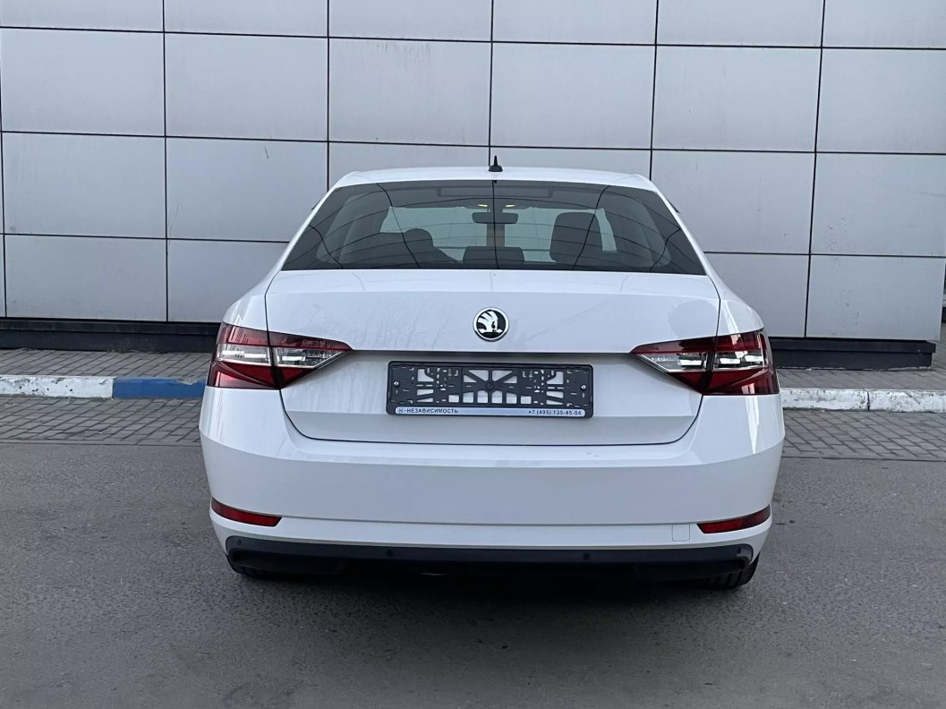 Skoda Superb Style 1.4 DSG фото 5