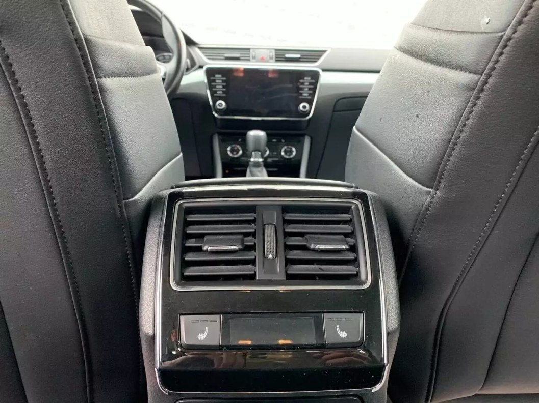 Skoda Superb Style 1.4 DSG фото 9
