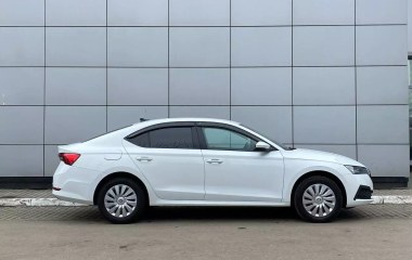 Skoda Octavia 1.4 АКПП превью 4