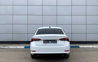 Skoda Octavia 1.4 АКПП превью 7