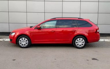 Skoda Octavia 1.6 АКПП превью 5