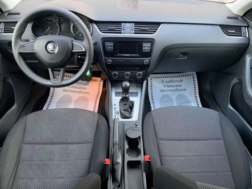 Skoda Octavia 1.6 АКПП фото 10
