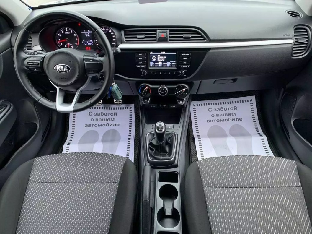 Kia Rio Comfort 1.6 МКПП фото 10