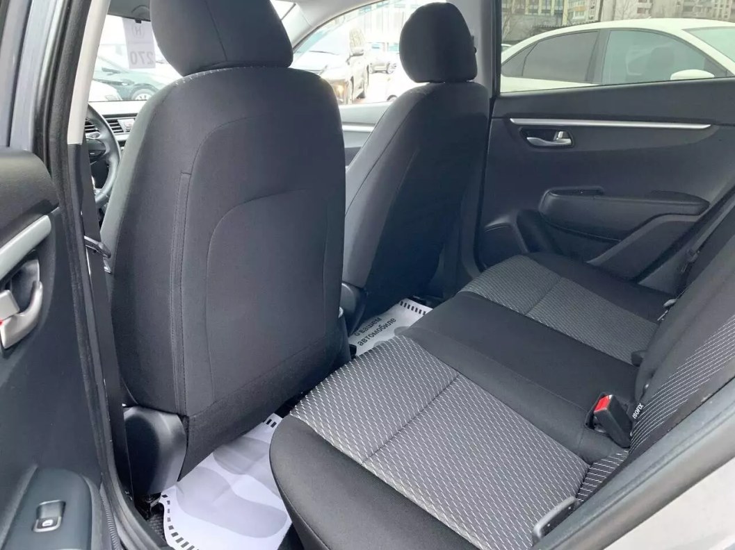 Kia Rio Comfort 1.6 МКПП фото 11