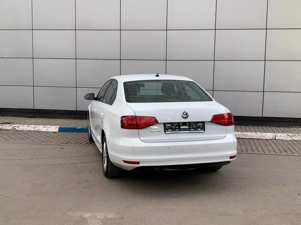 Volkswagen Jetta Comfortline 1.6 АКПП фото 8