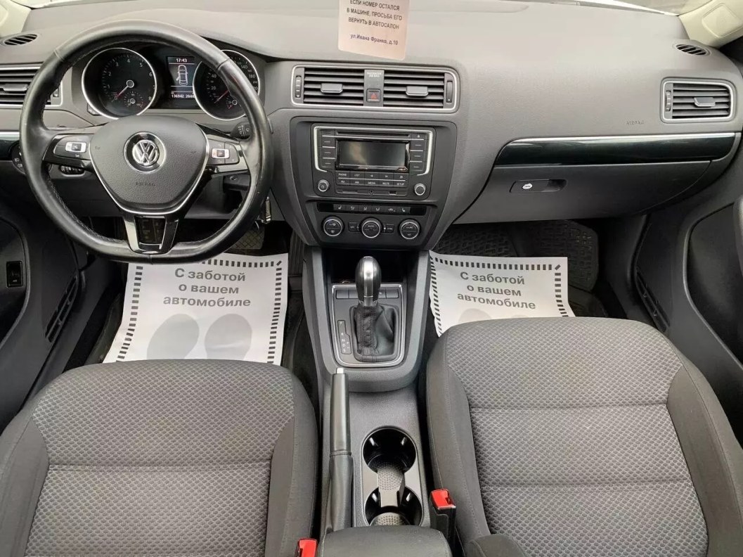 Volkswagen Jetta Comfortline 1.6 АКПП фото 10
