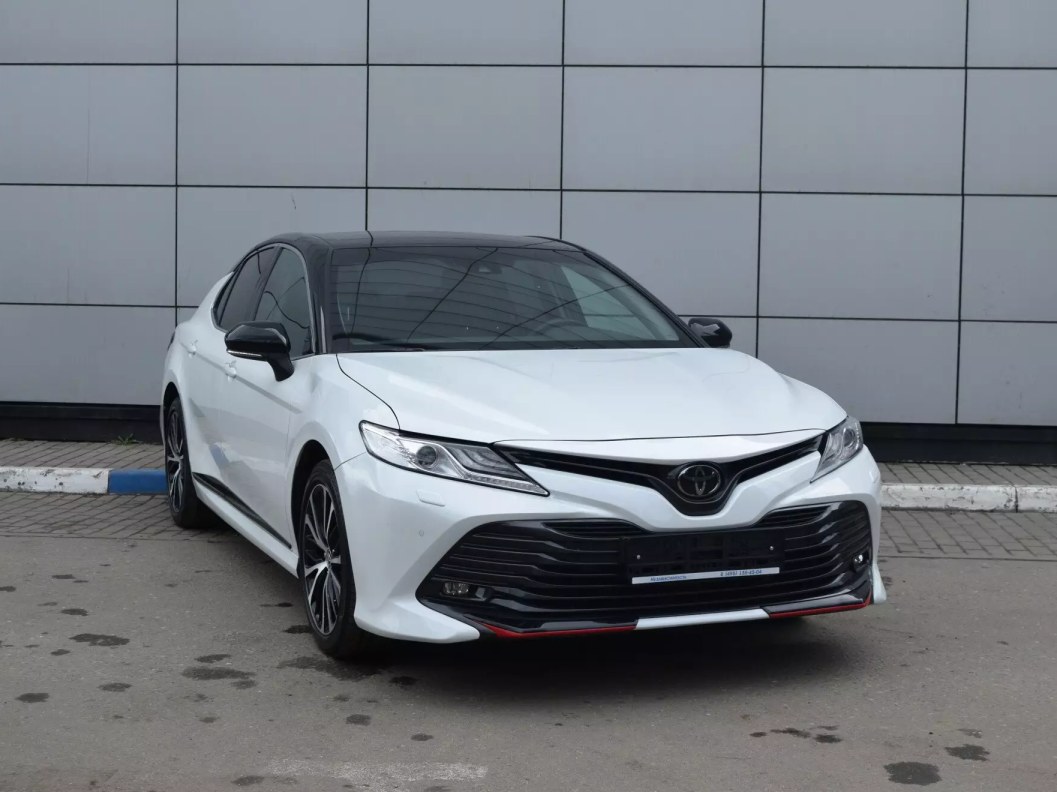 Toyota Camry 2.5 АКПП фото 1