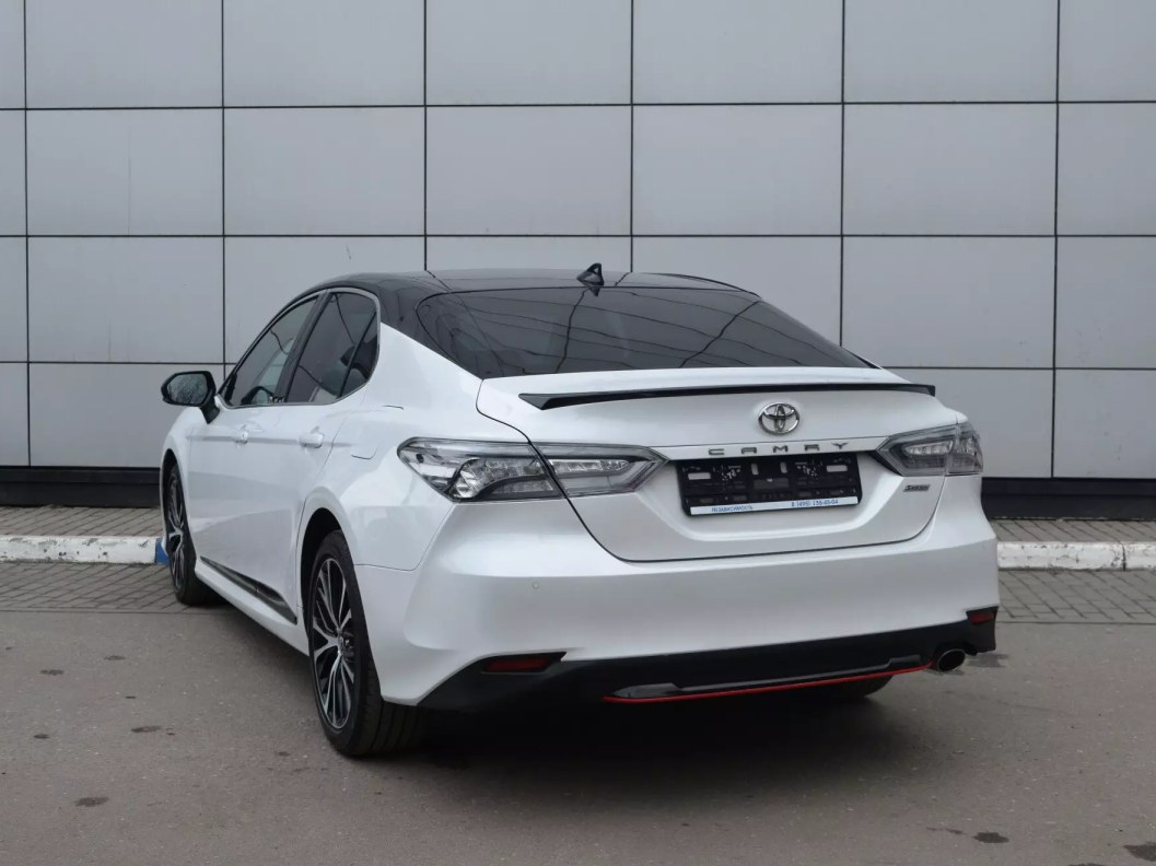 Toyota Camry 2.5 АКПП фото 8